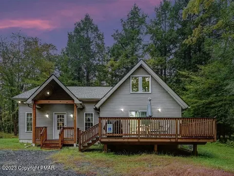 500 Sir Jeoffrey Ct, Blakeslee, PA 18610