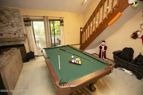 331 Crewe Ct, Bushkill, PA 18324 photo 7
