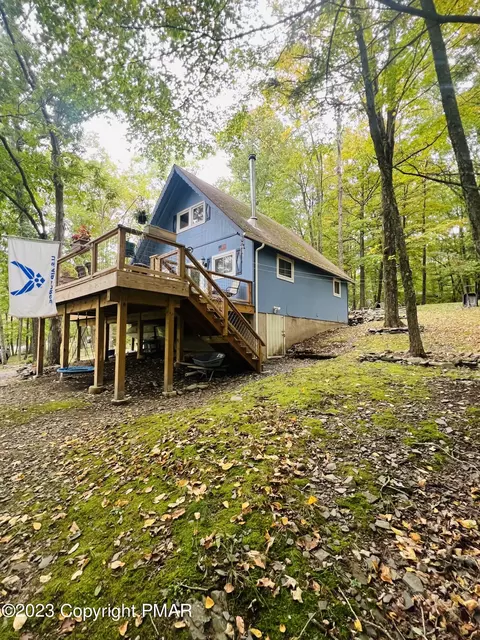244 Sellersville Dr, East Stroudsburg, PA 18302