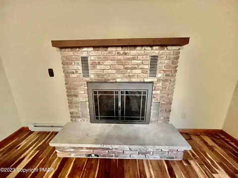 5934 Decker Rd, Bushkill, PA 18324 photo 9