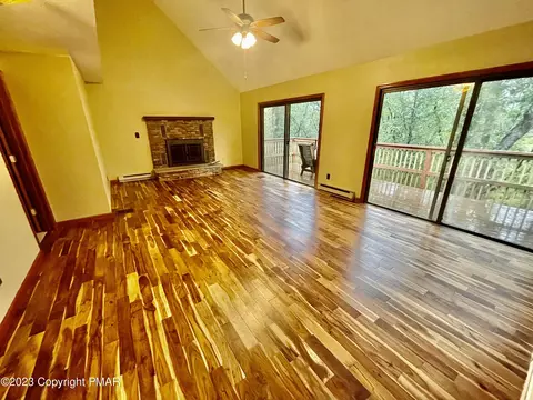 5934 Decker Rd, Bushkill, PA 18324 photo 6