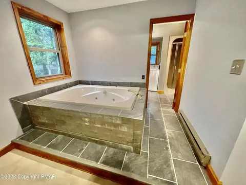 5934 Decker Rd, Bushkill, PA 18324 photo 17