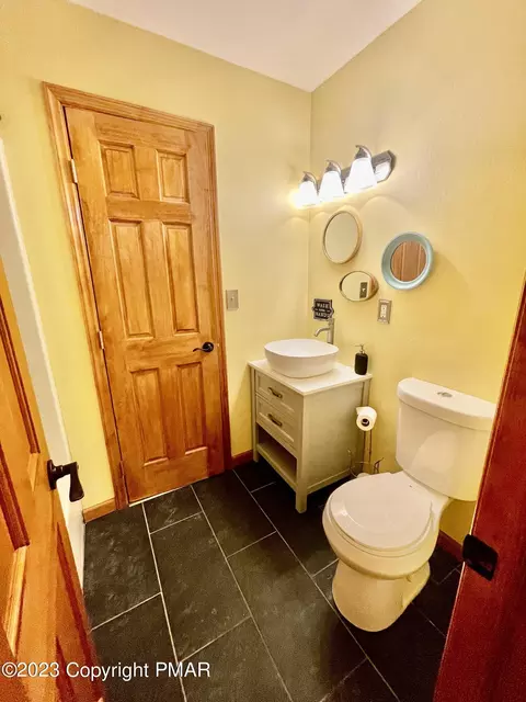 5934 Decker Rd, Bushkill, PA 18324 photo 23