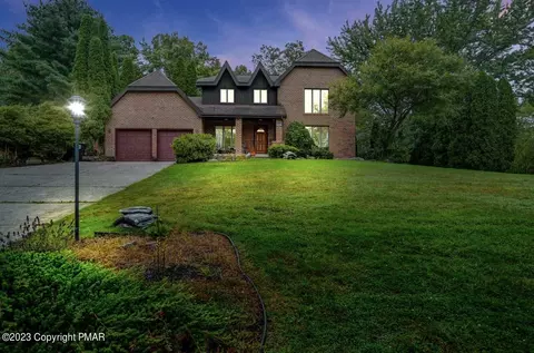 795 Westminster Rd, Wilkes Barre, PA 18702