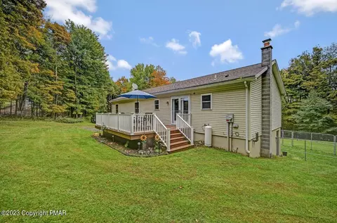 1325 Mill Creek Rd, Newfoundland, PA 18445