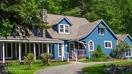 2441 Route 390 Rte, Canadensis, PA 18325