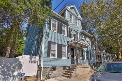 215 E Union Blvd, Bethlehem, PA 18018