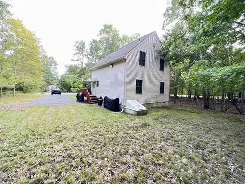 264 Kirkham Rd, Bushkill, PA 18324 photo 5