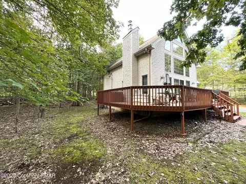 264 Kirkham Rd, Bushkill, PA 18324 photo 2