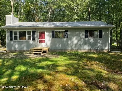 12034 Maplewood Dr, East Stroudsburg, PA 18302