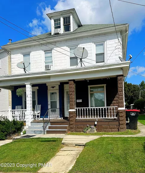 14 2nd Ave, Lehighton, PA 18235