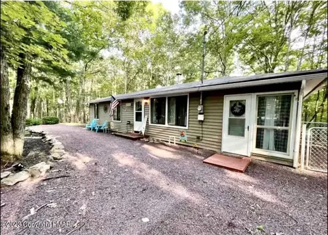 27 Pond Creek Dr, White Haven, PA 18661