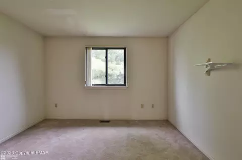 3402 Drighton Ct, Bethlehem, PA 18020 photo 32