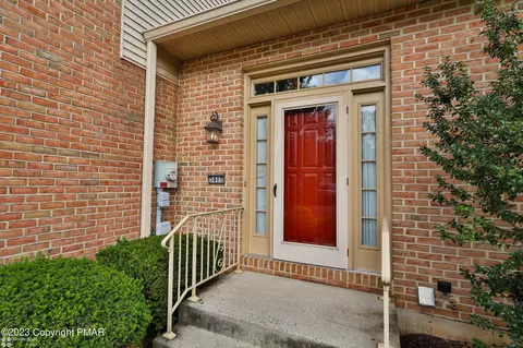 3402 Drighton Ct, Bethlehem, PA 18020 photo 4