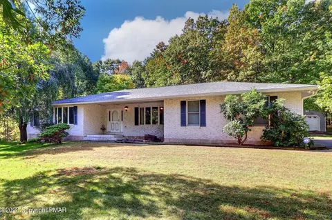 149 Jennifer Ln, Effort, PA 18330