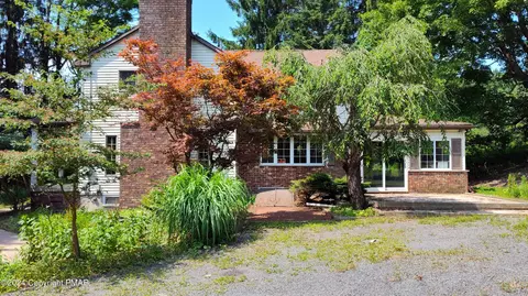 399 Old River Rd, Thornhurst, PA 18424