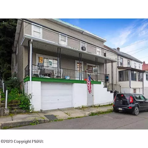 316-318 E Kline Ave, Lansford, PA 18232