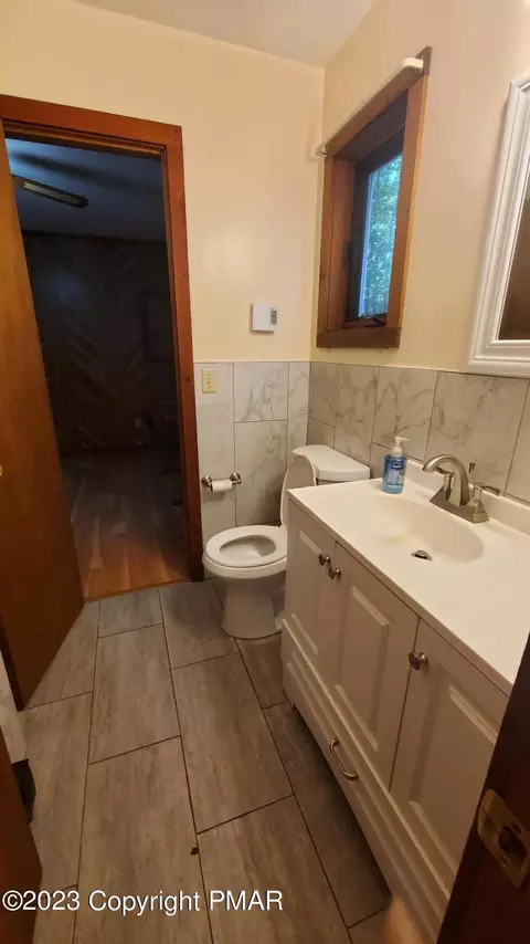 5721 Decker Rd, Bushkill, PA 18324 photo 11