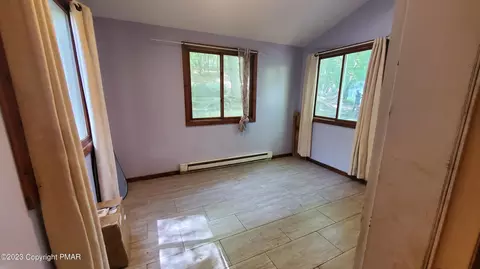 5721 Decker Rd, Bushkill, PA 18324 photo 10