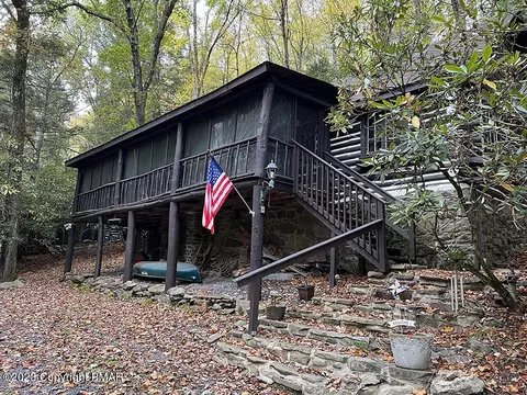 1114 Stony Crk, East Stroudsburg, PA 18302