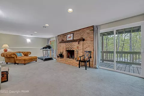 5906 Decker Rd, Bushkill, PA 18324 photo 14