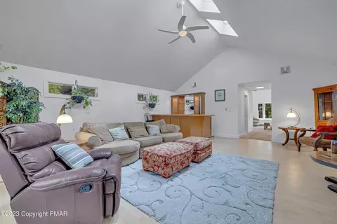 5906 Decker Rd, Bushkill, PA 18324 photo 13
