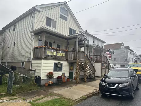 305 E Fell St, Summit Hill, PA 18250