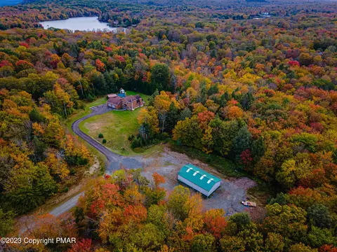 673 Rt 447, Greentown, PA 18426