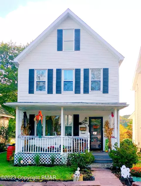 703 Towanda St, White Haven, PA 18661