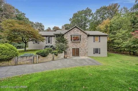 528 Hemlock Rd, Tamaqua, PA 18252