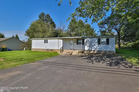 4774 Steuben Rd, Nazareth, PA 18064