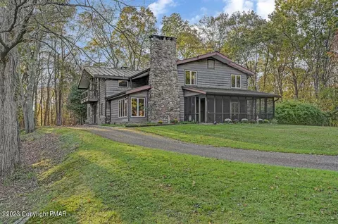 60 Turkey Ridge Rd, East Stroudsburg, PA 18302