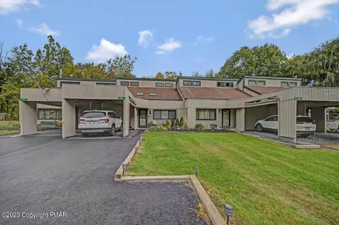 123 Ridge Dr, Tannersville, PA 18372