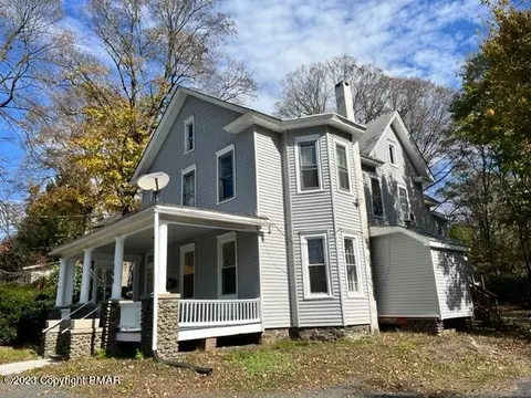 140 Lackawanna Ave, East Stroudsburg, PA 18301