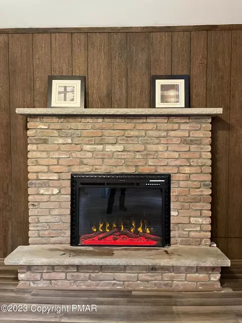 392 Saunders Dr, Bushkill, PA 18324 photo 7