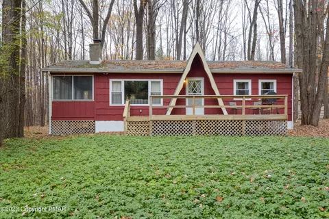 107 Iowa Trl, Pocono Lake, PA 18347