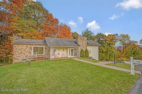 1106 Crestview Dr, Stroudsburg, PA 18360