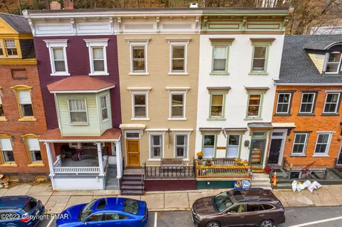 9 W Broadway, Jim Thorpe, PA 18229