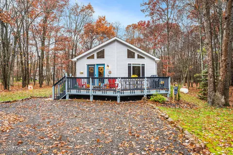 7 Uffleman Ln, Albrightsville, PA 18210