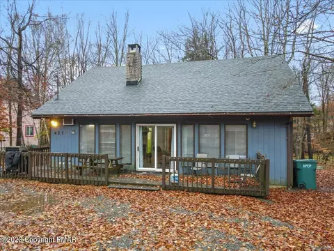 8577 Bumble Bee Way, Tobyhanna, PA 18466