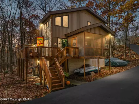 3215 Cherry Ridge Rd, Bushkill, PA 18324