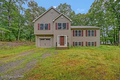 305 Lees Run Cir, East Stroudsburg, PA 18302