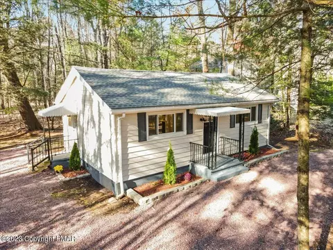125 Crabapple Ln, Kunkletown, PA 18058