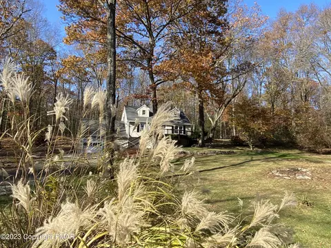 154 Ruby Ln, Stroudsburg, PA 18360