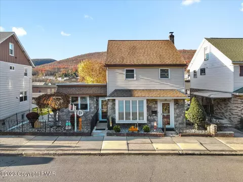 22 W Catawissa St, Nesquehoning, PA 18240