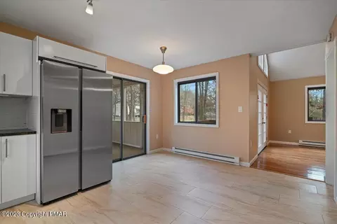 1148 Falls Rd, Bushkill, PA 18324 photo 15