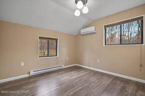 1148 Falls Rd, Bushkill, PA 18324 photo 23