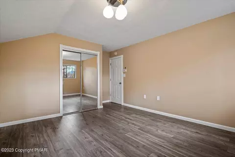 1148 Falls Rd, Bushkill, PA 18324 photo 26
