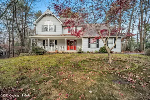 214 Maple Spring Dr, Kunkletown, PA 18058