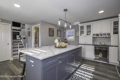 911 Flora Ln, Boothwyn, PA 19061 photo 11